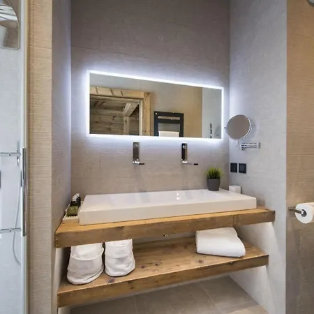 Heights: Experience Chalet Grandeur Zermatt