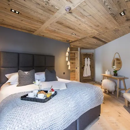 Heights: Experience Chalet Grandeur * Zermatt