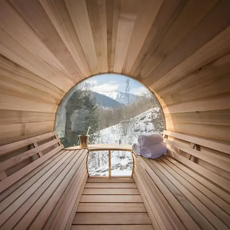 Heights: Experience Chalet Grandeur Apartment *